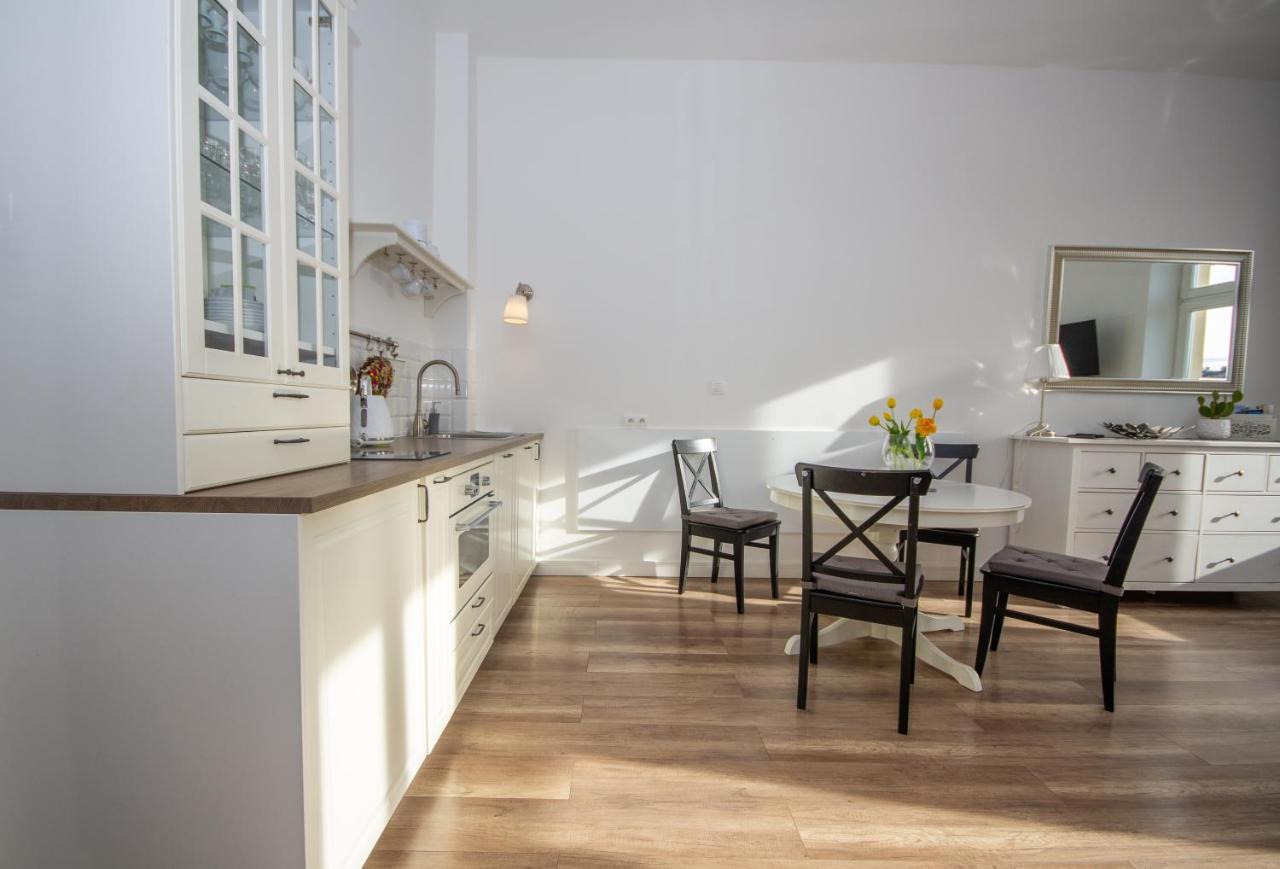 Inpoint Wielopole 32 Boutique Apartments Old Town&Kazimierz District Krakow Ngoại thất bức ảnh
